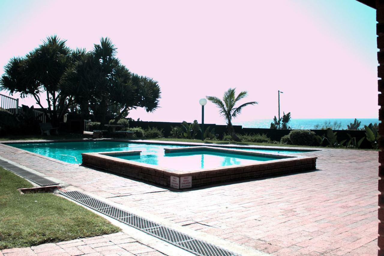 Laguna 75 Uvongo Beach Zewnętrze zdjęcie